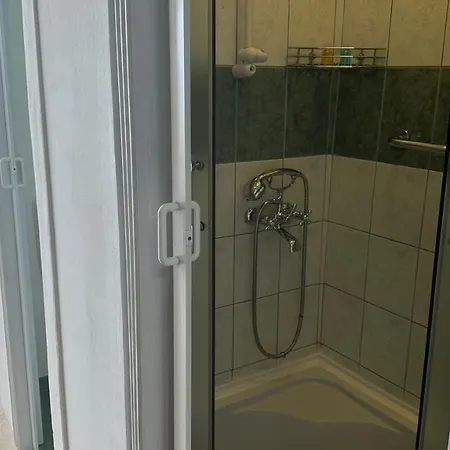 Trpimira Street Split