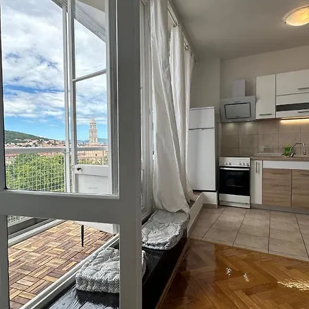 Apartment Trpimira Street