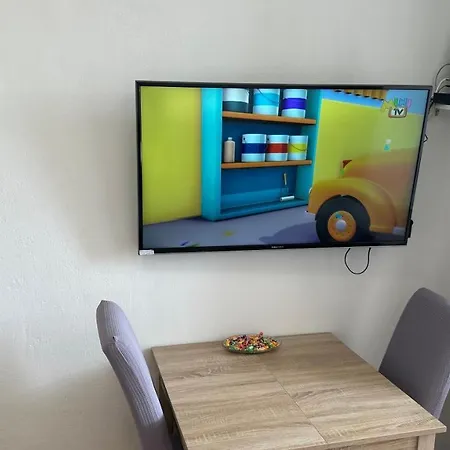 Trpimira Street Apartmán *